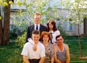 Алексей,Надежда, родители Надежды (Валентина Васильевна и Геннадий Леонидович Симакин) и мой брат Алексей (тоже Багимов). Июнь 1996 года